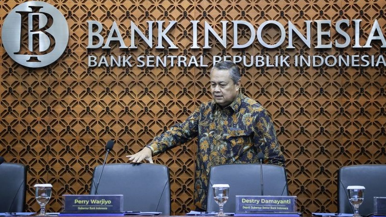 Fitch Ratings mempertahankan peringkat kredit Indonesia di level BBB dengan outlook stabil, mencerminkan keyakinan internasional terhadap stabilitas ekonomi Indonesia.