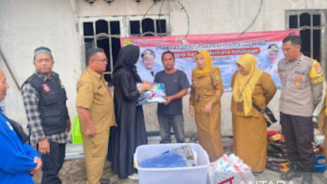 Dinas Sosial Banjarmasin telah menyalurkan 11 bantuan bencana hingga Maret 2025, sebagian besar akibat kebakaran, dengan Wakil Wali Kota menekankan pentingnya identifikasi penyebab kebakaran.