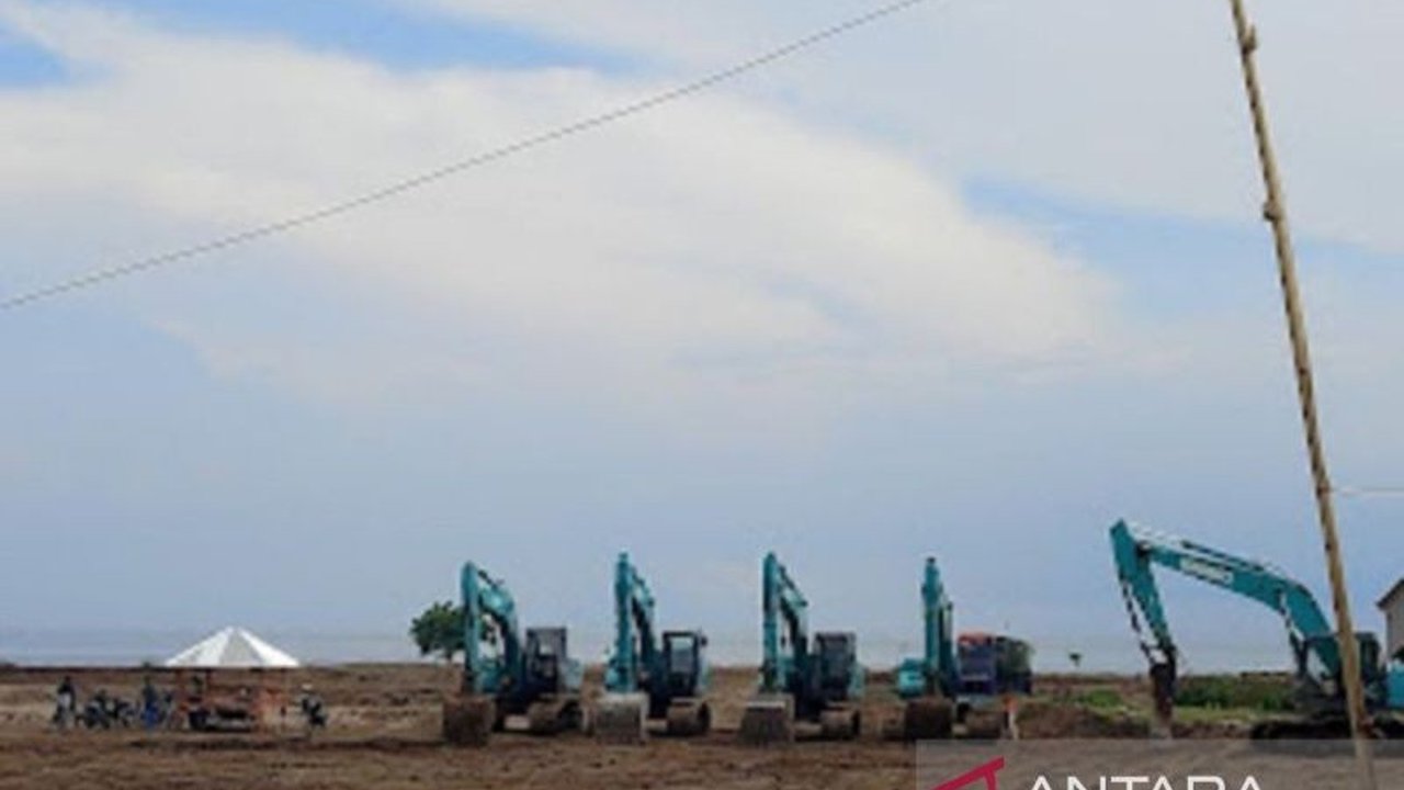 Tiga dari enam perusahaan tambak di Dompu, NTB, belum memiliki izin lengkap, termasuk izin Instalasi Pengolahan Air Limbah (IPAL), yang berpotensi mencemari lingkungan.