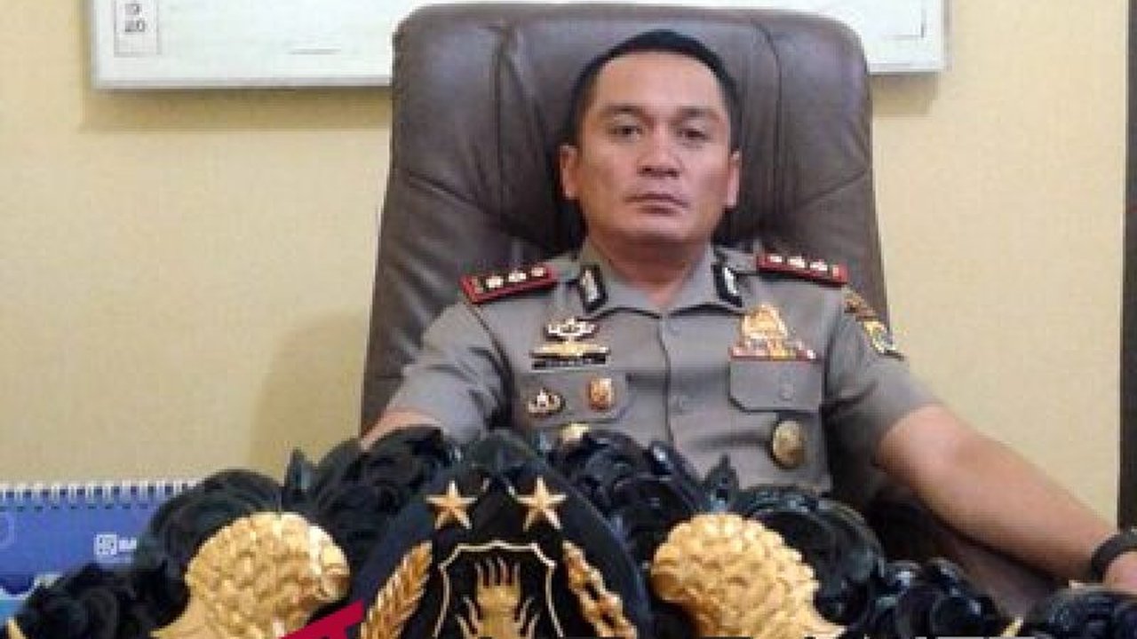Anggota Komisi III DPR mendesak agar Kapolres Ngada yang terlibat kasus narkoba dan kekerasan seksual terhadap anak segera dipidana, demi kepercayaan publik pada institusi Polri.