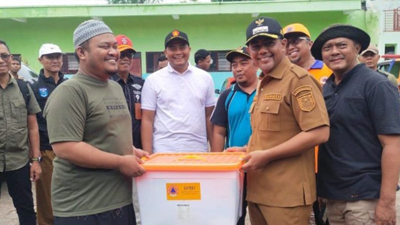 Bupati Probolinggo Tinjau Dampak Banjir di Krejengan: Infrastruktur Rusak, Warga Terdampak