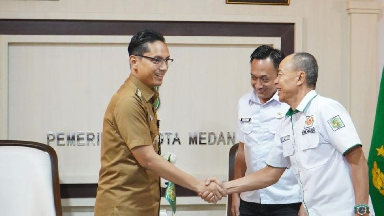 Wali Kota Medan, Rico Tri Putra Bayu Waas, menantang KONI Medan untuk melahirkan atlet-atlet berprestasi yang tidak hanya mengharumkan nama kota, tetapi juga menjadi ikon dan brand ambassador, meningkatkan kesejahteraan atlet.