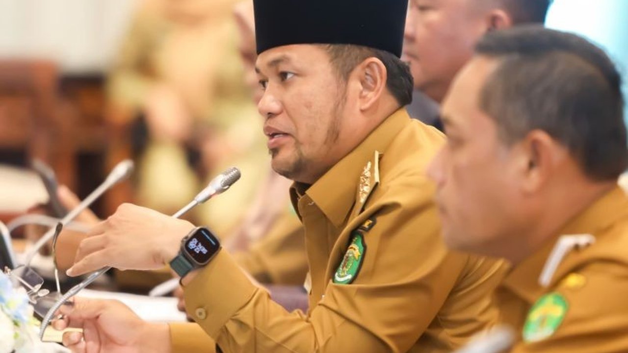 Gubernur Kaltim, Rudy Mas'ud, tegaskan strategi 4K (keterjangkauan harga, ketersediaan pasokan, kelancaran distribusi, dan komunikasi) efektif kendalikan inflasi di Kalimantan Timur selama Ramadhan dan Idul Fitri.