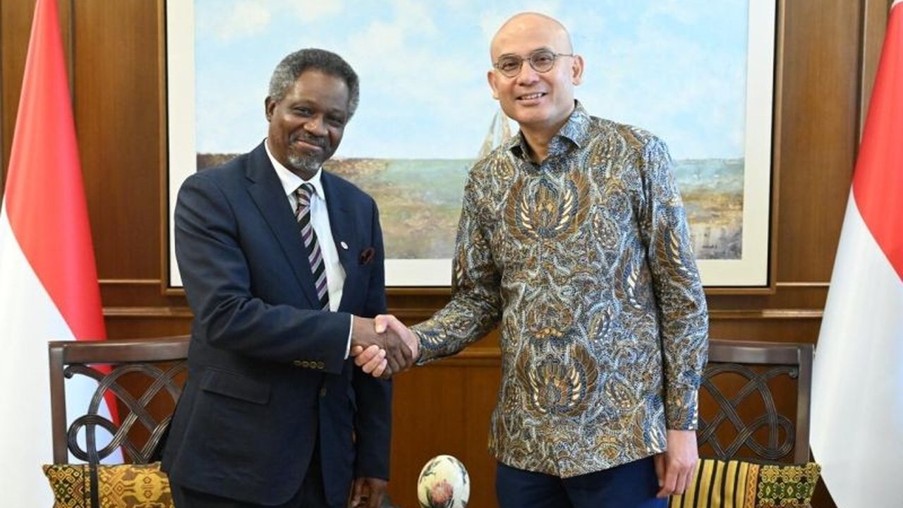 Wakil Menteri Luar Negeri RI tegaskan komitmen Indonesia dalam penguatan sistem multilateral dan kepatuhan Hukum Humaniter Internasional untuk mendukung diplomasi kemanusiaan global, termasuk kerja sama dengan ICRC.