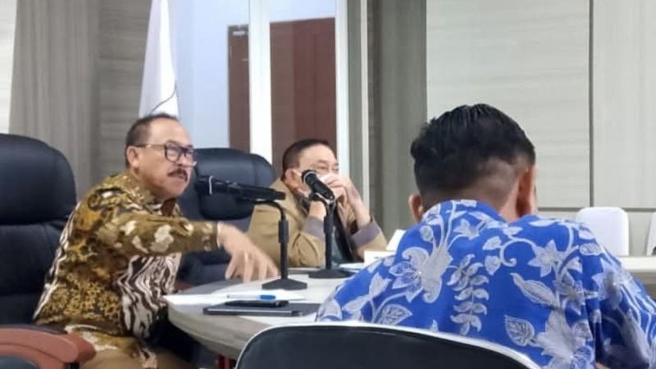 Dinas ESDM Sulbar luncurkan peta zona rawan bencana guna mitigasi risiko geologi, khususnya di sektor pertambangan, demi mendukung tata ruang dan ekonomi daerah.