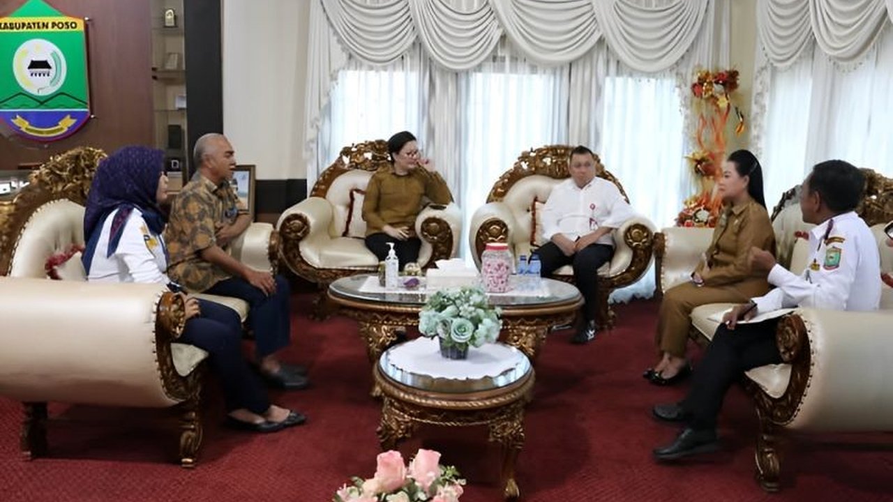 Pemerintah Kabupaten Poso meningkatkan konektivitas melalui penerbangan Wings Air rute Makassar-Poso-Makassar untuk mendongkrak sektor pariwisata dan ekonomi daerah.