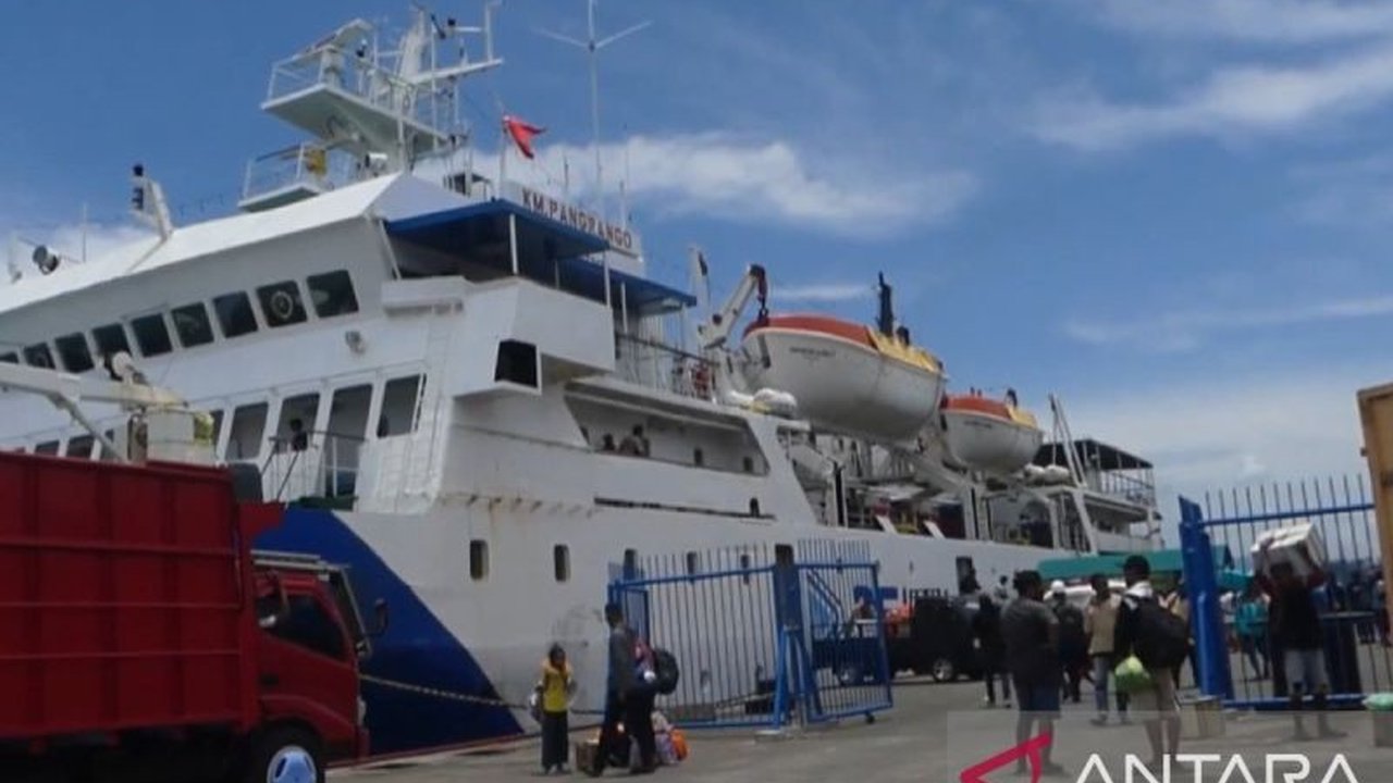 Jelang Lebaran 2025, Pelni Cabang Ambon menyediakan 800 tiket mudik gratis untuk tiga rute; Ambon-Banda, Ambon-Bau Bau, dan Ambon-Ternate.  Daftar sekarang!