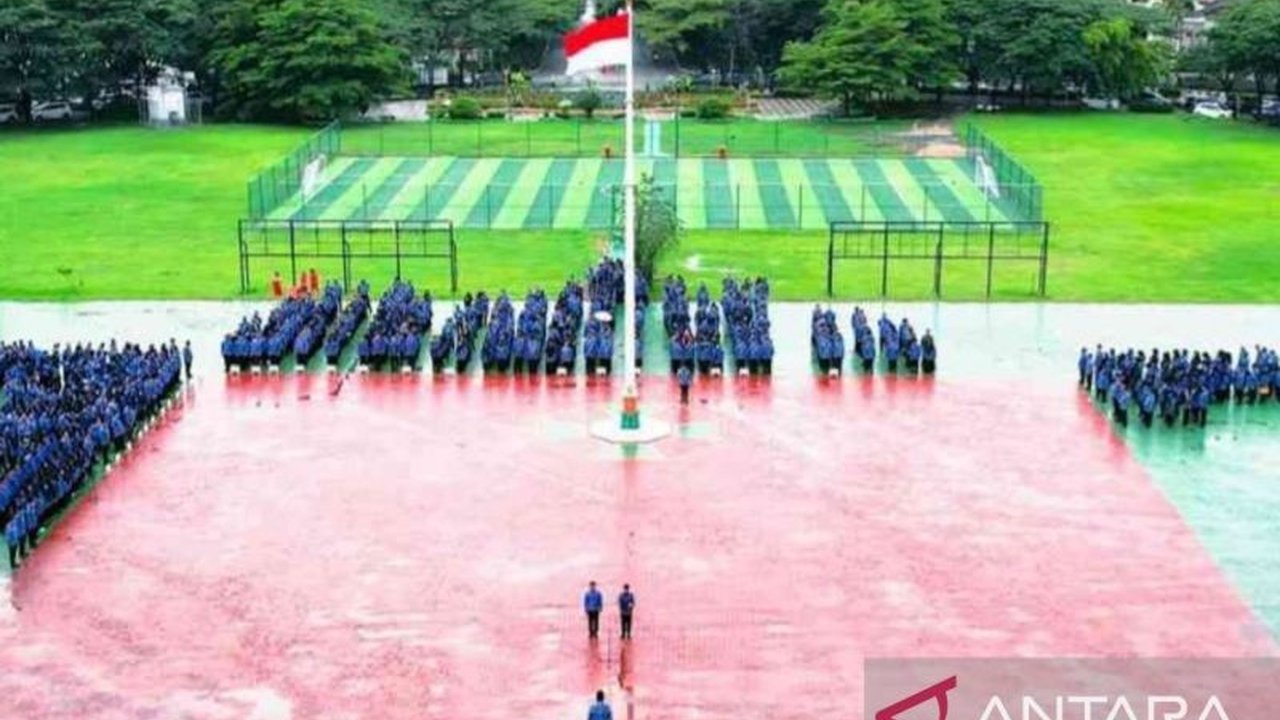 Pemkab Bekasi mengawasi ketat kinerja PPPK baru, menekankan evaluasi berkala, dan memperpanjang seleksi tahap dua bagi tenaga non-ASN aktif, serta memberikan kesempatan bagi pelamar gugur yang berkinerja baik menjadi PPPK paruh waktu.