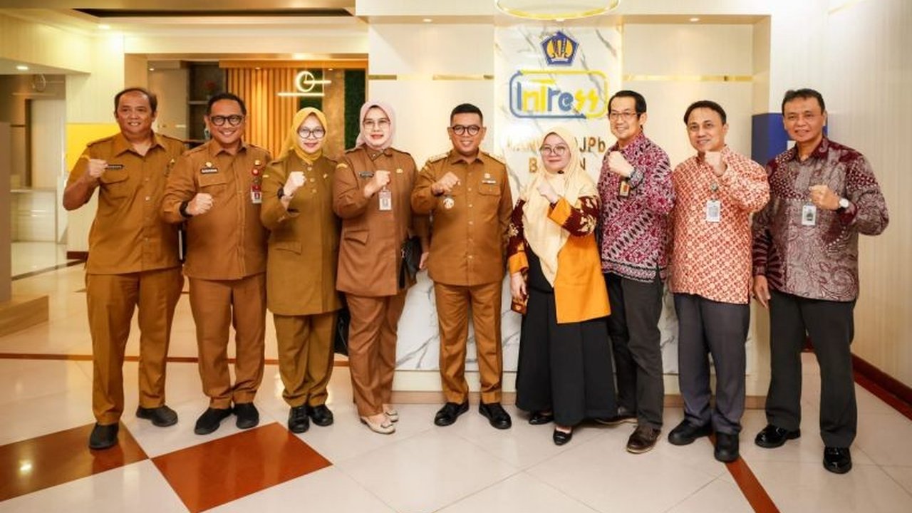 Gubernur Banten, Andra Soni, mengunjungi DJPB untuk mengoptimalkan pendapatan daerah guna mendukung berbagai program pembangunan, termasuk pendidikan gratis dan sekolah unggulan.