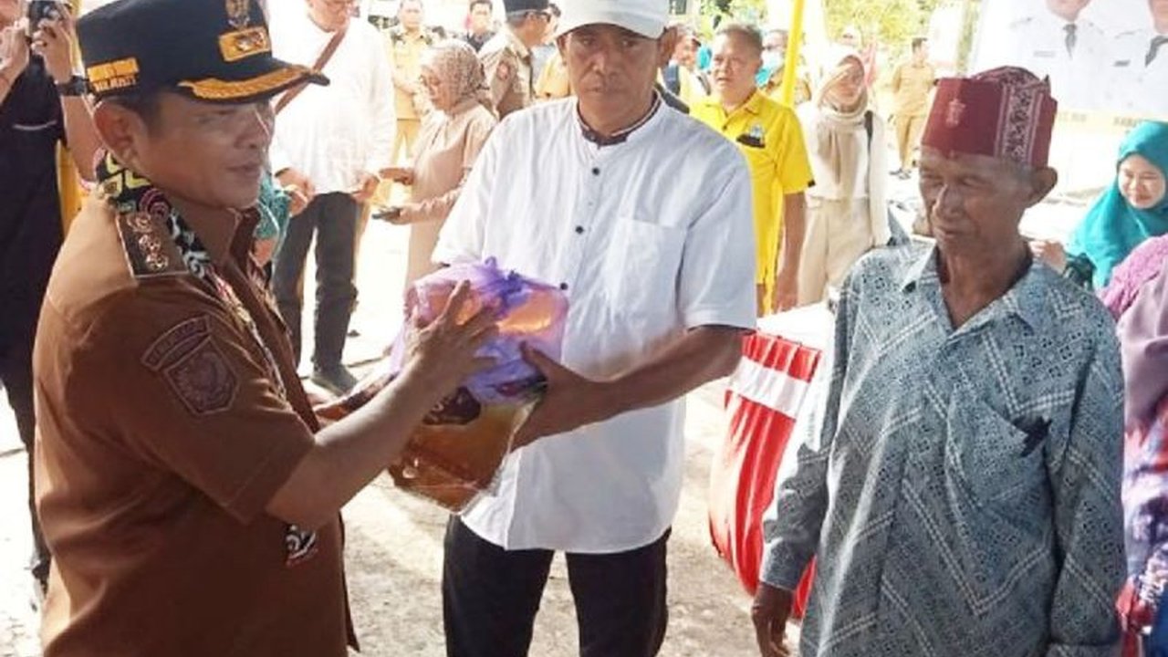 Pemerintah Kabupaten Barito Selatan optimalkan pasar murah untuk menstabilkan harga sembako jelang Ramadhan dan Idul Fitri 1446 H, menyediakan 808 paket sembako dengan harga terjangkau.
