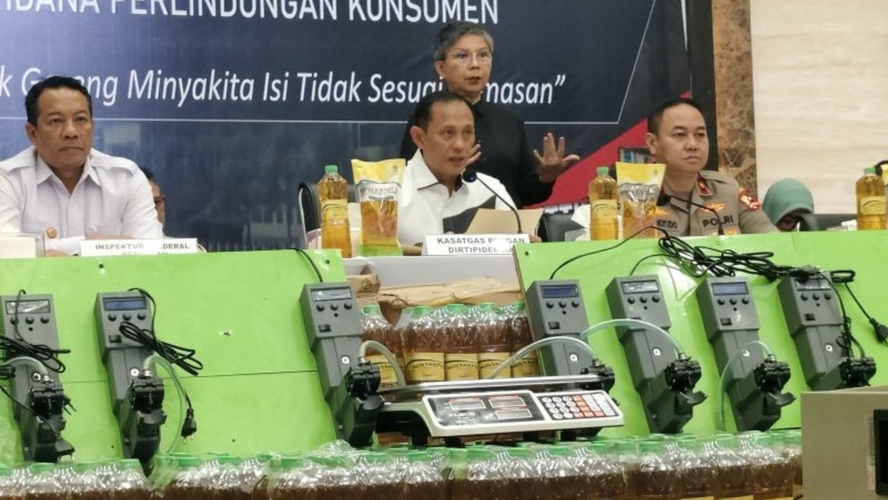Polri mengungkap praktik kecurangan MinyaKita di Jakarta, menetapkan satu tersangka dari PT AYA Rasa Nabati yang terbukti menjual MinyaKita di atas HET dan takaran tidak sesuai, serta menyelidiki dua perusahaan lainnya.