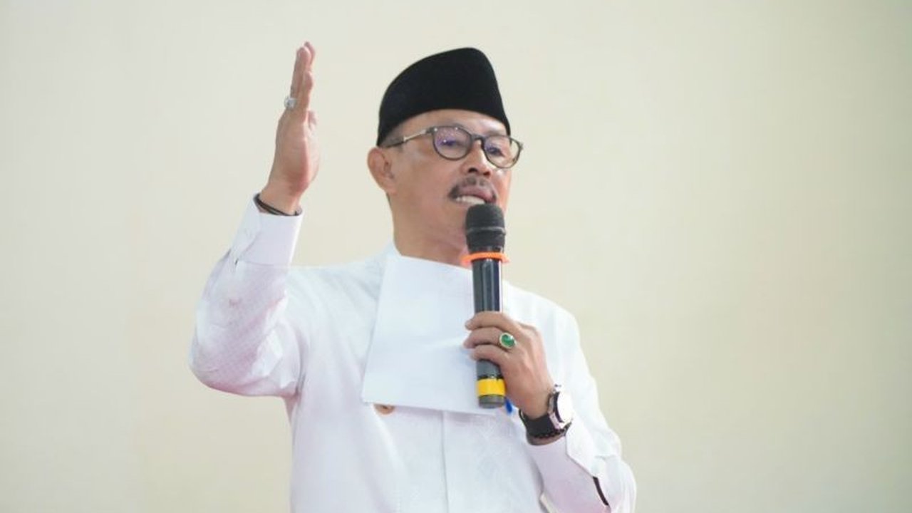 Pemerintah Kabupaten Indramayu menyalurkan bantuan senilai Rp349 juta dari Baznas untuk pendidikan, keagamaan, dan kesejahteraan masyarakat di eks Kawedanan Haurgeulis.