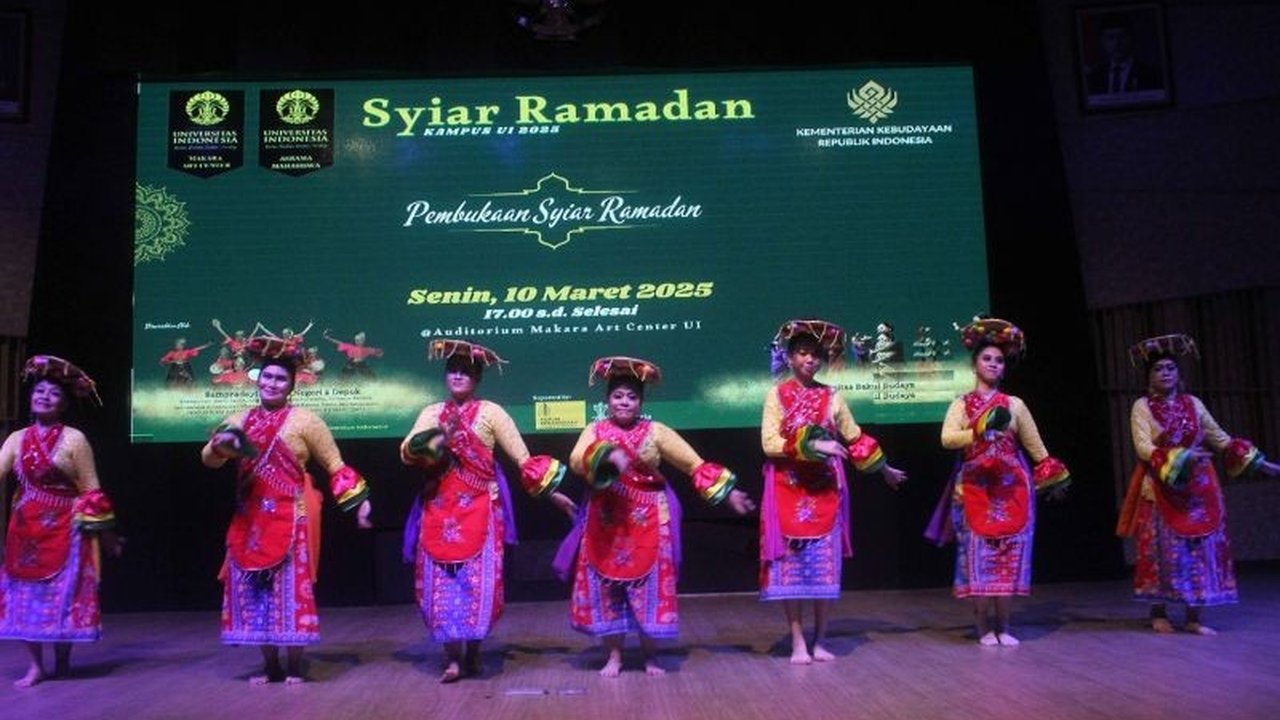 Makara Art Center UI menggelar Syiar Ramadhan Kampus UI, memadukan seni budaya dengan nilai-nilai Islam untuk memperkaya pemahaman Islam Nusantara.