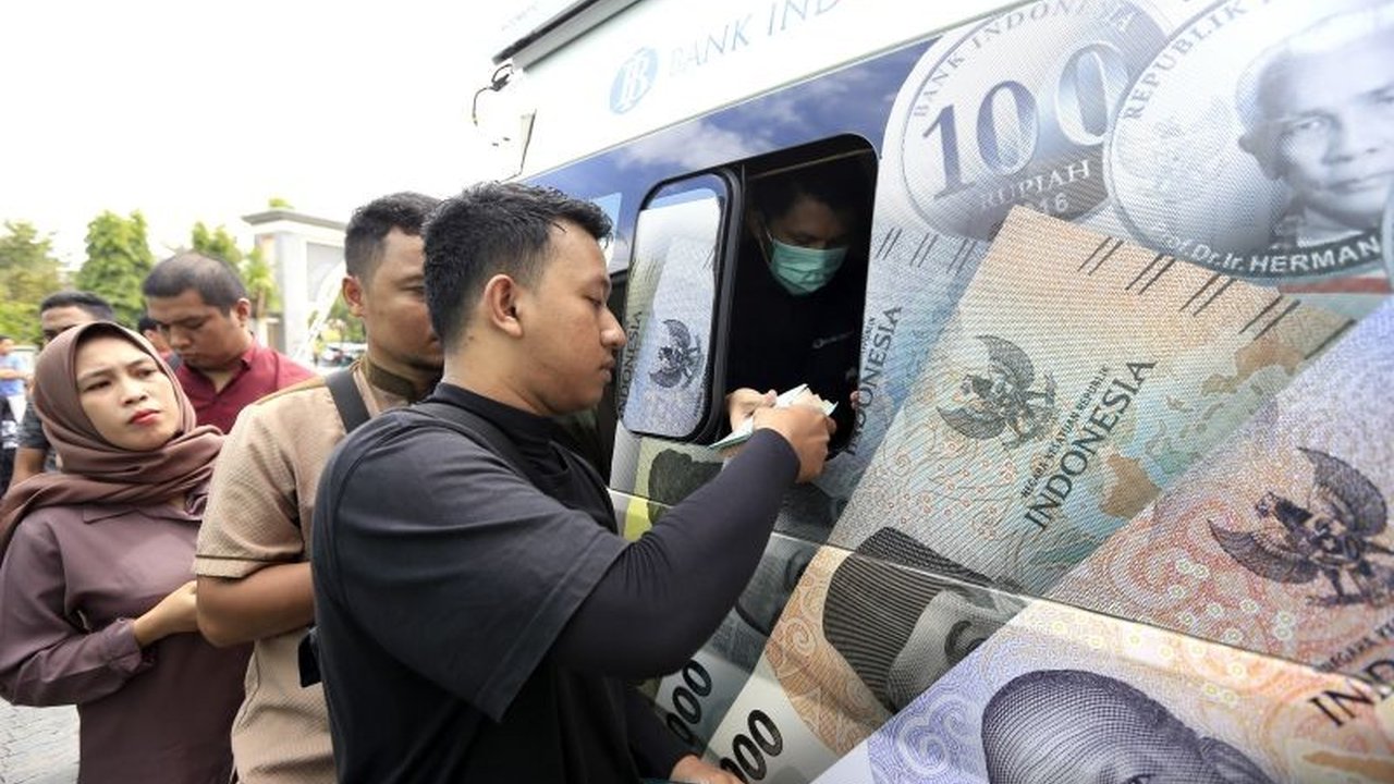 Ratusan warga Gorontalo antusias menukarkan uang di mobil kas keliling Bank Indonesia, mempermudah persiapan Ramadhan dan Idul Fitri.