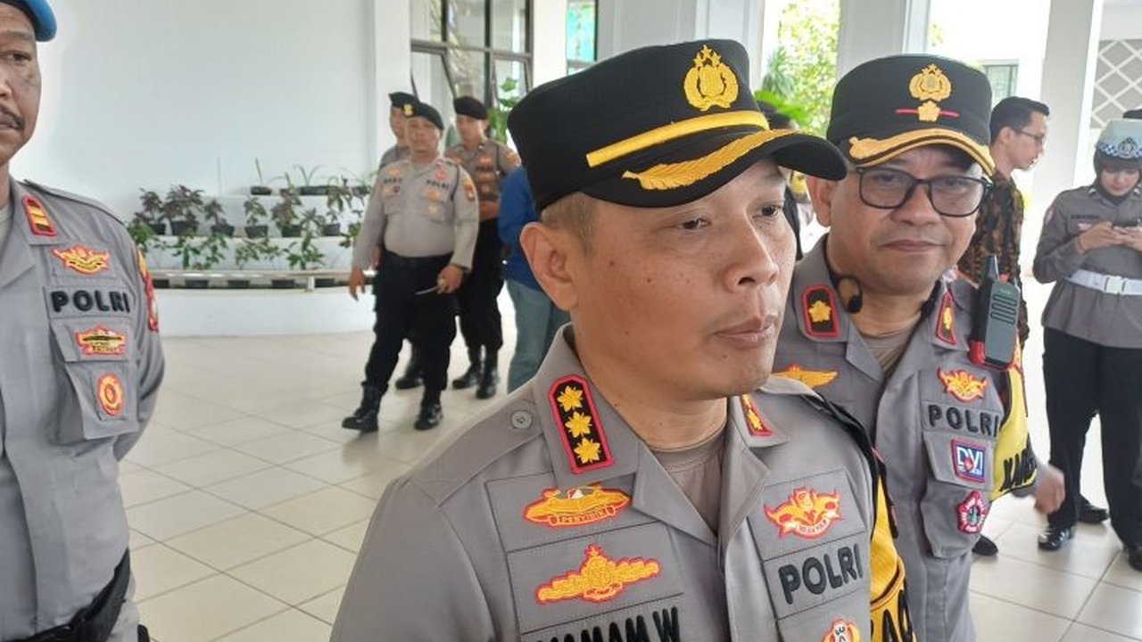 Anggota Polri berinisial SK diamankan di Batam atas dugaan penyalahgunaan narkoba; Kapolresta Tanjungpinang tegaskan akan tindak tegas sesuai aturan.