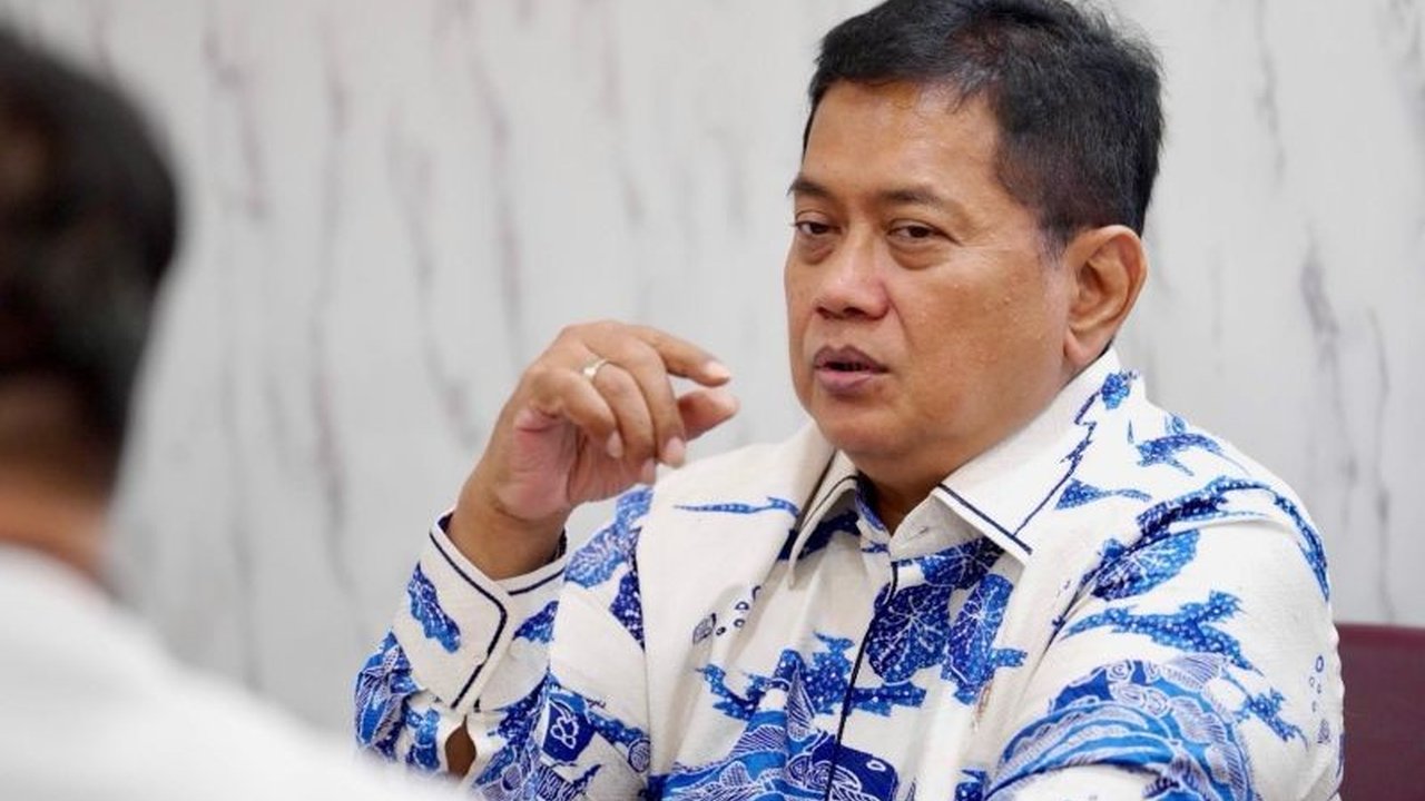 Wakil Menteri Transmigrasi mengajak akademisi untuk mendukung pengembangan Danantara, sebuah lembaga yang diharapkan dapat mendorong kawasan transmigrasi menjadi pusat pertumbuhan ekonomi baru dan mempercepat pembangunan ekonomi nasional.