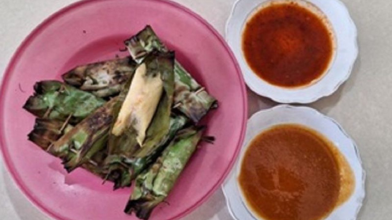 Kemenkumham telah menetapkan tujuh kuliner tradisional Bangka, termasuk begutok dan otak-otak Belinyu, sebagai Kekayaan Intelektual Komunal (KIK), melindungi warisan budaya dan nilai ekonomi daerah tersebut.