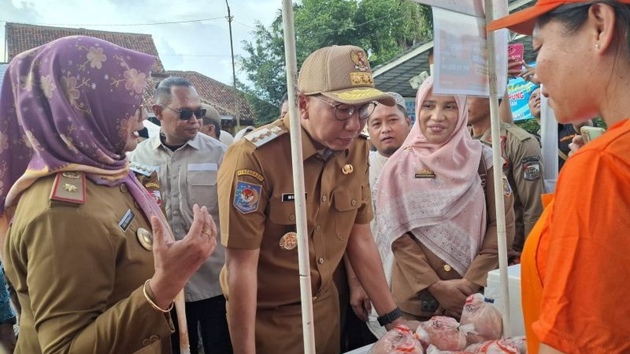 Gubernur Lampung, Rahmat Mirzani Djausal, meminta masyarakat untuk tidak melakukan panic buying menjelang Lebaran 2025 guna menjaga stabilitas harga bahan pangan.