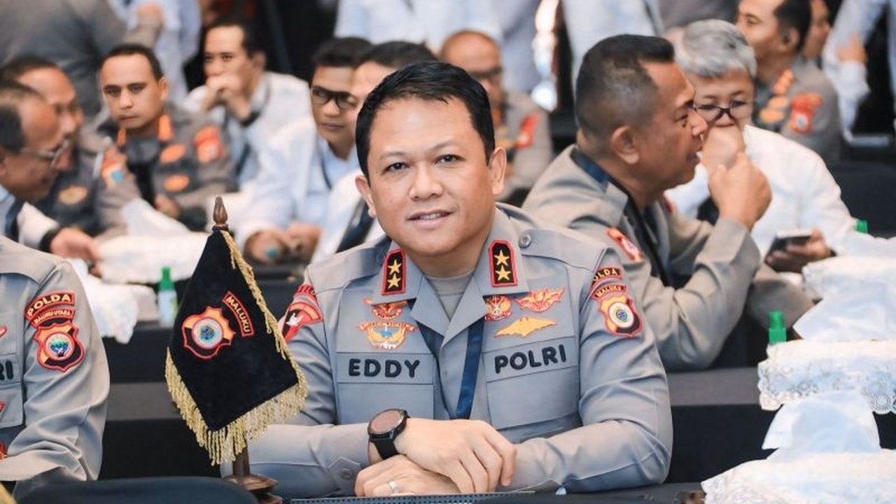 Polda Maluku fokus mengamankan pelabuhan sebagai jalur utama mudik Lebaran 2025, didukung Operasi Ketupat 2025 dengan sandi Salawaku 2025, guna memastikan keamanan dan kenyamanan pemudik.