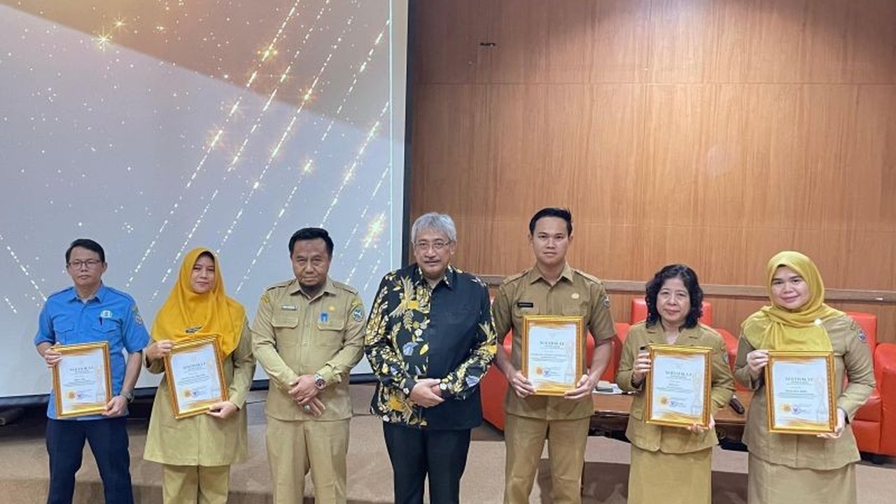 Pemerintah Kota Pontianak mempertahankan predikat Kota Sangat Inovatif dan mendorong seluruh unit kerja untuk terus berinovasi dalam meningkatkan pelayanan publik.