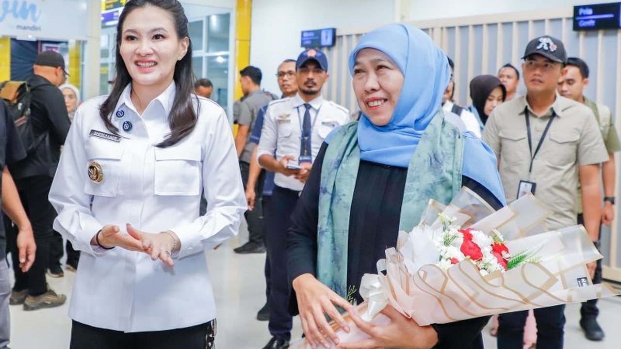 Gubernur Khofifah Indar Parawansa memimpin misi dagang dan gathering penguatan pasar ke Maluku Utara untuk memperluas jaringan bisnis dan meningkatkan ekonomi daerah.