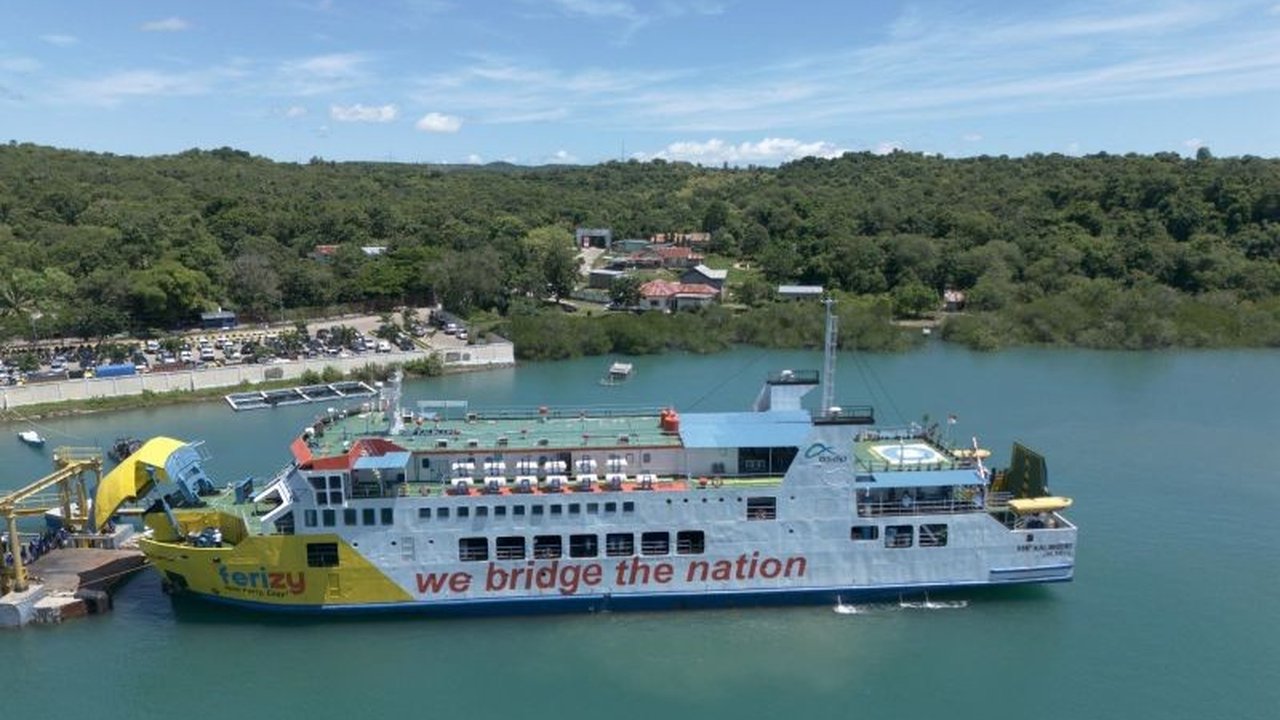 PT ASDP Indonesia Ferry (Persero) merelokasi KMP Kalibodri ke NTT untuk meningkatkan aksesibilitas dan mendukung pertumbuhan ekonomi di wilayah timur Indonesia, khususnya layanan penyeberangan Kupang-Rote.
