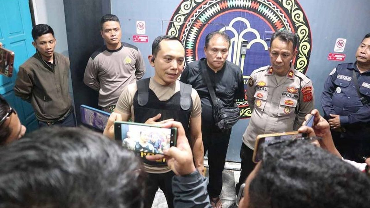 Polres Aceh Tenggara dan Lapas Kutacane memburu 39 narapidana yang melarikan diri pada Senin malam setelah kerusuhan terkait pembagian makanan berbuka puasa.