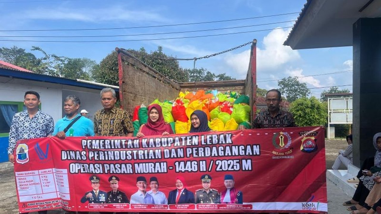 Disperindag Lebak dan Perumda Niaga menggelar pasar murah di 28 kecamatan untuk menstabilkan harga bahan pokok dan meningkatkan daya beli masyarakat selama Ramadhan 2025.