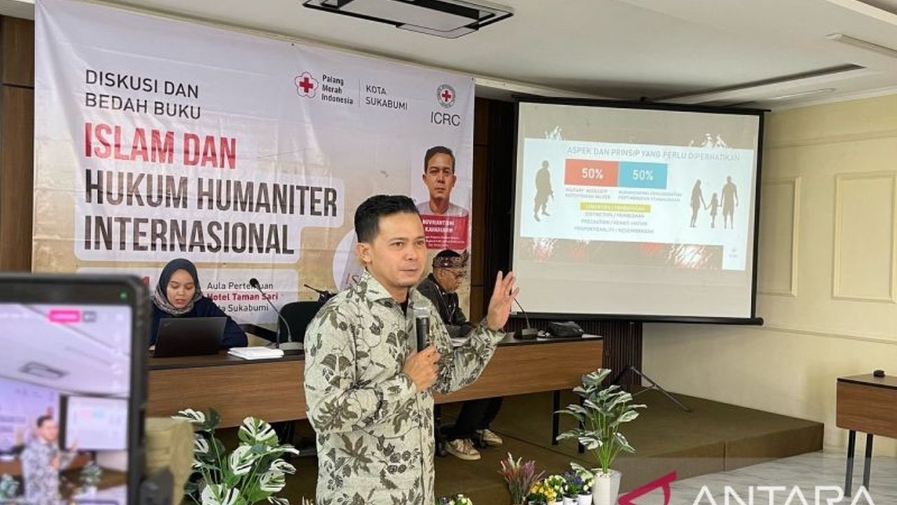 Palang Merah Indonesia (PMI) Kota Sukabumi bersama Komite Internasional Palang Merah (ICRC) menggelar bedah buku tentang Islam dan Hukum Humaniter Internasional (HHI), membahas konvergensi hukum perang modern dengan nilai-nilai keislaman.