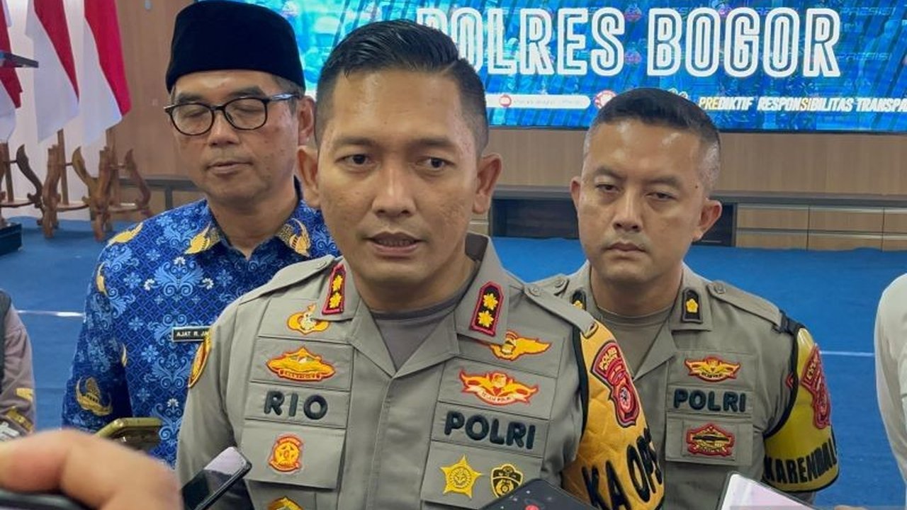 Polres Bogor menyediakan 10 bus untuk program mudik gratis Idul Fitri 1446 H dengan dua rute, Pantura (Semarang) dan Pansela (Purworejo), pendaftaran dibuka 13 Maret 2025.