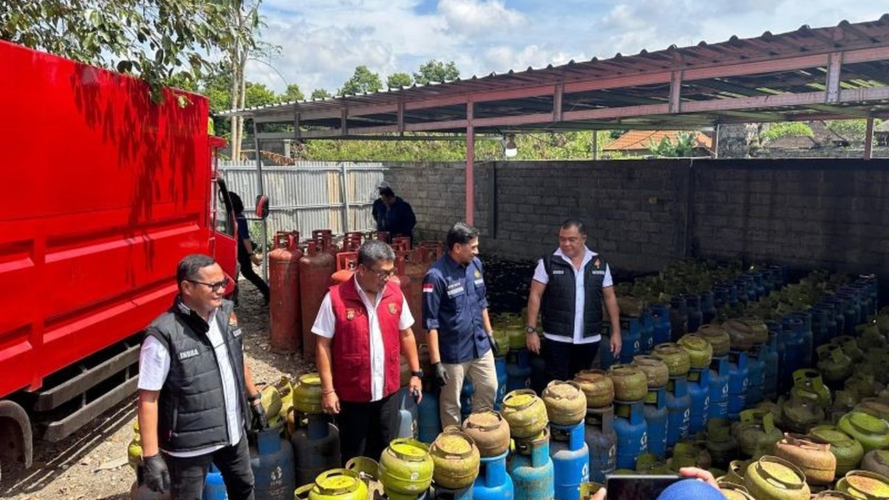 Pertamina Patra Niaga menyatakan agen dan pangkalan resmi tidak terlibat dalam kasus pengoplosan LPG subsidi di Bali; pelaku membeli tabung gas dari pengecer.