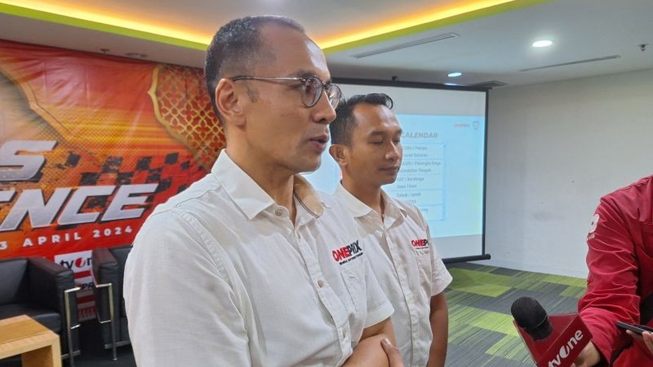 Kejuaraan Nasional OnePrix 2025 akan digelar di empat kota, Sentul, Palangka Raya, Tasikmalaya, dan Surabaya, menandai kembalinya balap motor bebek di Sirkuit Gelora Bung Tomo.