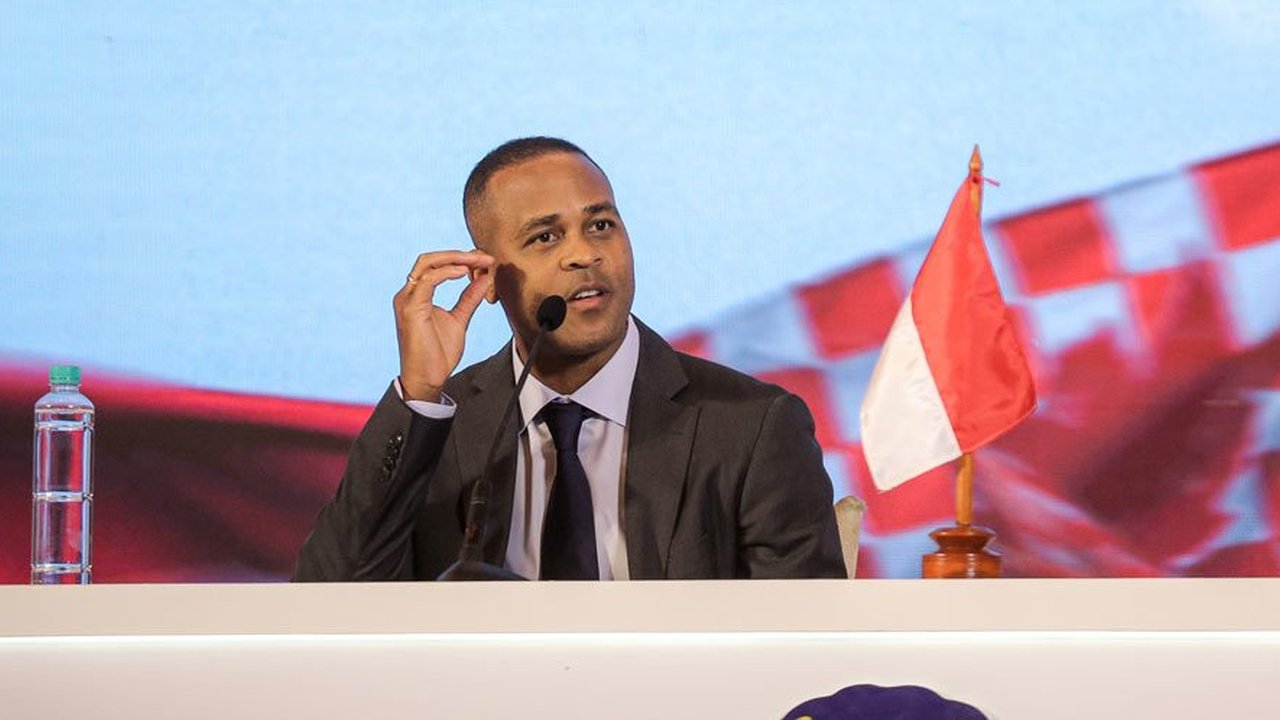 Patrick Kluivert Beberkan Jadwal Berkumpul Pemain Timnas Indonesia untuk Melawan Australia dan Bahrain