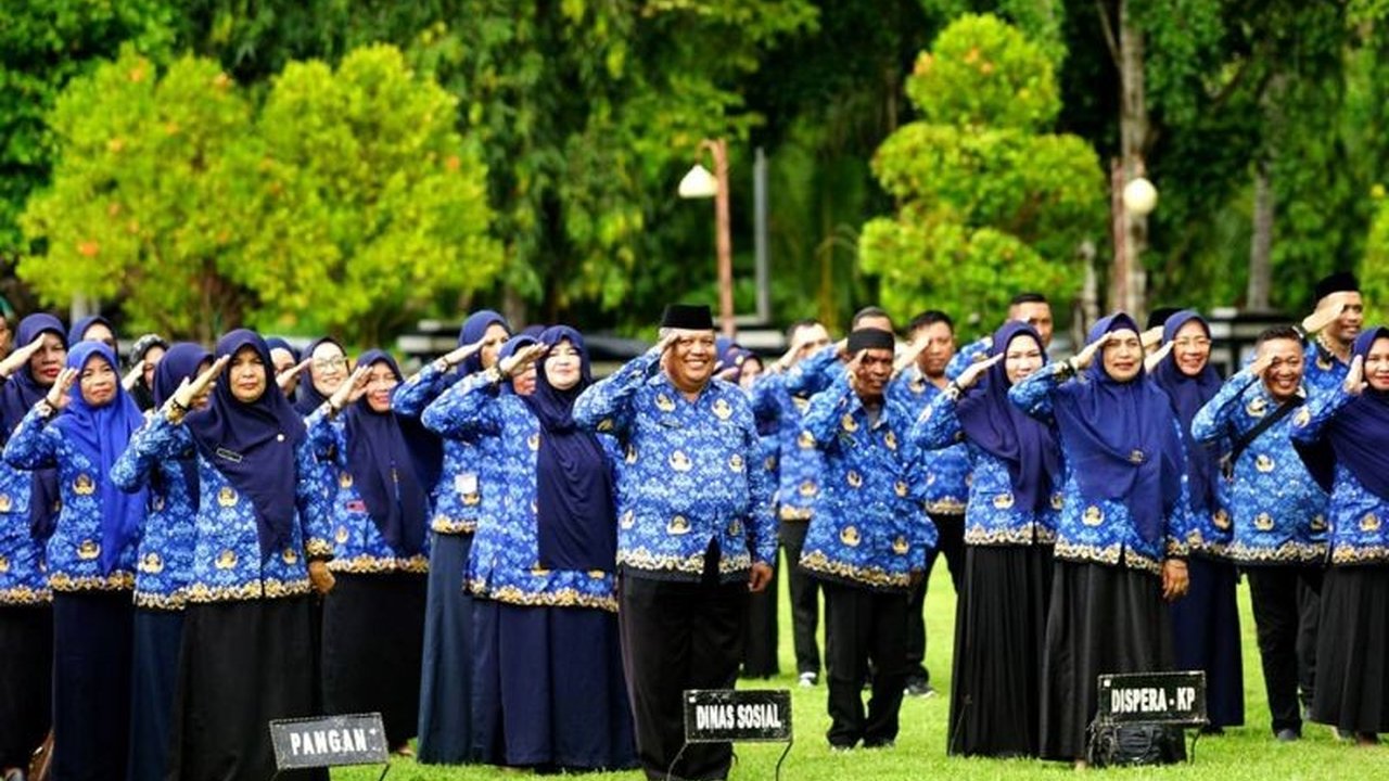 Pemerintah Kabupaten Gorontalo mencairkan Tambahan Penghasilan Pegawai (TPP) Aparatur Sipil Negara (ASN) tahap II senilai Rp6,3 miliar untuk 2.633 ASN, guna meningkatkan kesejahteraan dan produktivitas kerja.