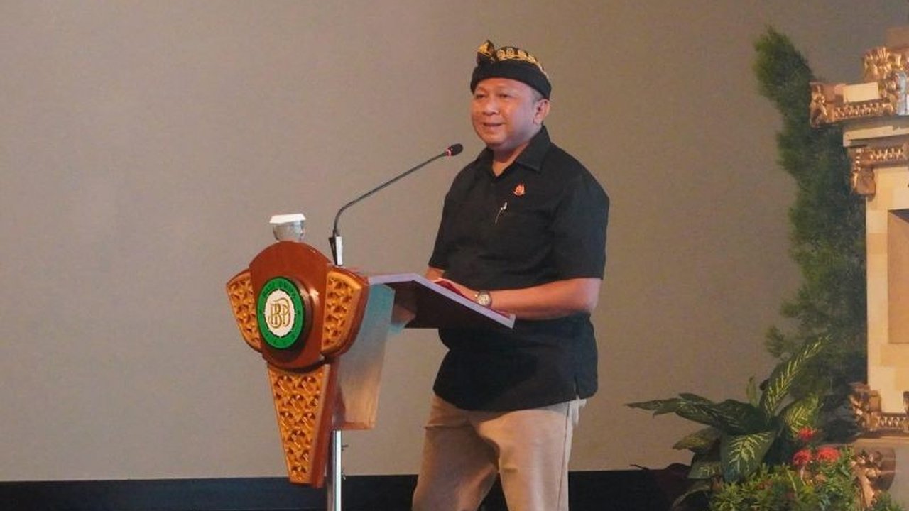 Kepala Kejaksaan Tinggi Bali mengingatkan perbankan untuk memprioritaskan keamanan transaksi dan data pelanggan di tengah perkembangan teknologi digital yang pesat, guna mencegah serangan siber dan menjaga kepercayaan masyarakat.