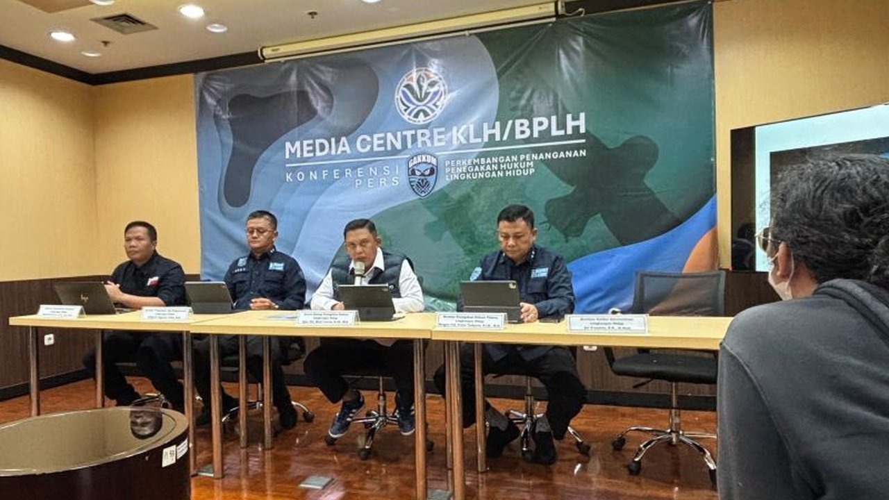 Enam perusahaan telah membayar kerugian lingkungan hidup senilai Rp106 miliar kepada Kementerian Lingkungan Hidup (KLH), sebagai hasil penyelesaian sengketa lingkungan yang telah berkekuatan hukum tetap.