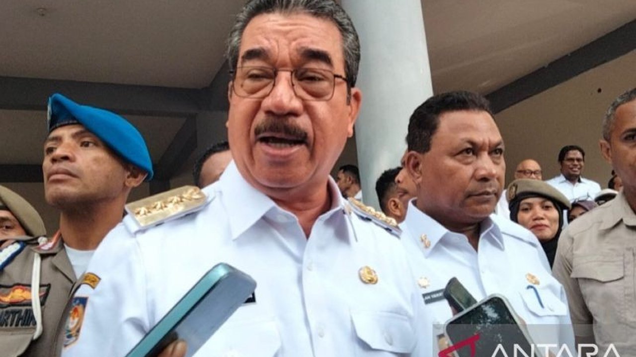 Pemerintah Provinsi Maluku berkoordinasi dengan Kementerian ESDM untuk menertibkan tambang emas ilegal di Gunung Botak, Buru, yang telah memakan korban jiwa dan merusak lingkungan.