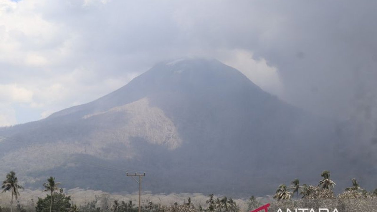 BMKG Imbau Waspada Banjir Lahar Gunung Lewotobi Laki-laki di NTT