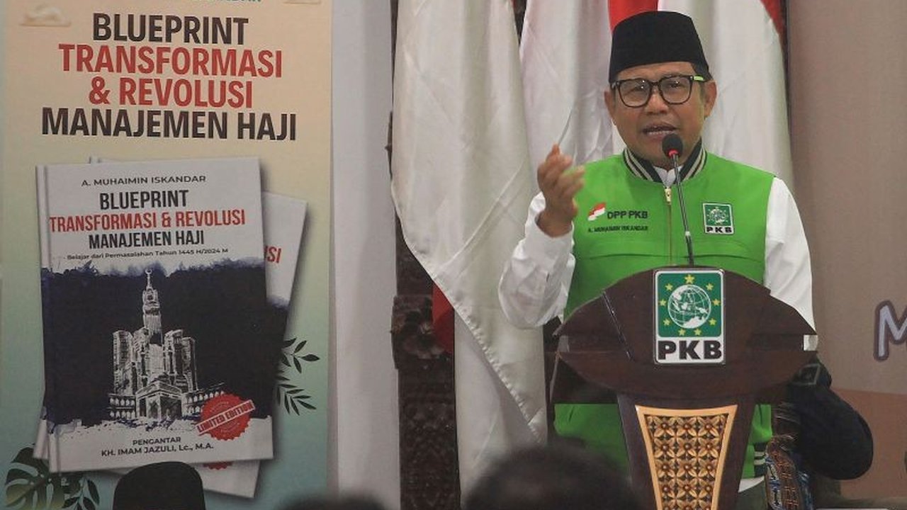 Kementerian Agama (Kemenag) sedang menyusun buku besar tentang haji sebagai pedoman penyelenggaraan ibadah haji yang lengkap dan detail, mencakup berbagai isu krusial seperti pelunasan biaya, pelatihan petugas, hingga batasan usia jamaah.