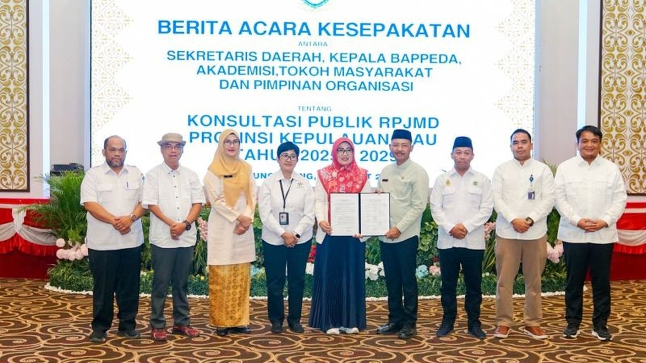 Pemerintah Provinsi Kepulauan Riau menggelar konsultasi publik RPJMD 2025-2029 yang memprioritaskan pertumbuhan dan pemerataan ekonomi untuk mewujudkan Kepri yang maju, makmur, dan merata.