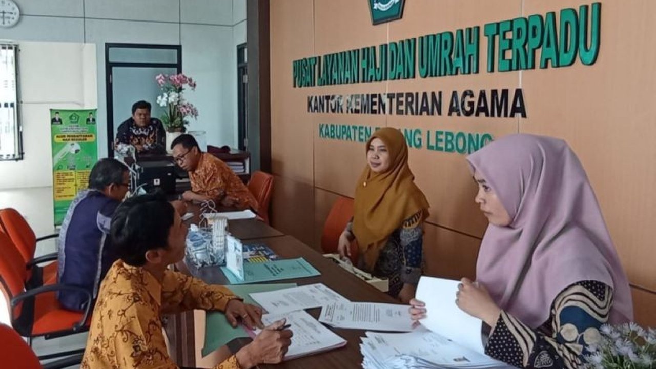 Sebanyak 11 calon haji asal Rejang Lebong menunda keberangkatannya pada tahun 2025/1446 Hijriah karena berbagai alasan, termasuk kesehatan dan pekerjaan, dan digantikan oleh calon haji cadangan.