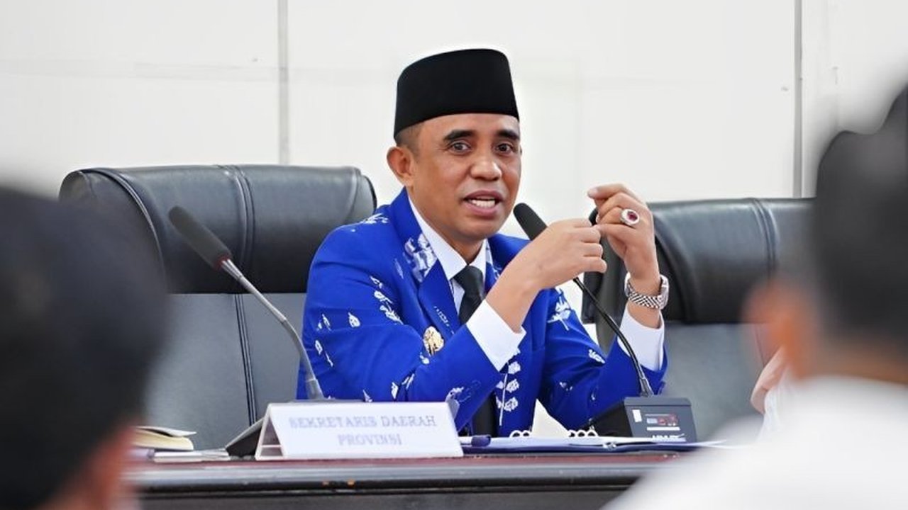 Pemerintah Provinsi Sulawesi Tengah meluncurkan program Sulteng Nambaso untuk meningkatkan mutu pendidikan dan SDM dengan memberikan beasiswa hingga Rp8 juta per tahun bagi mahasiswa kurang mampu.