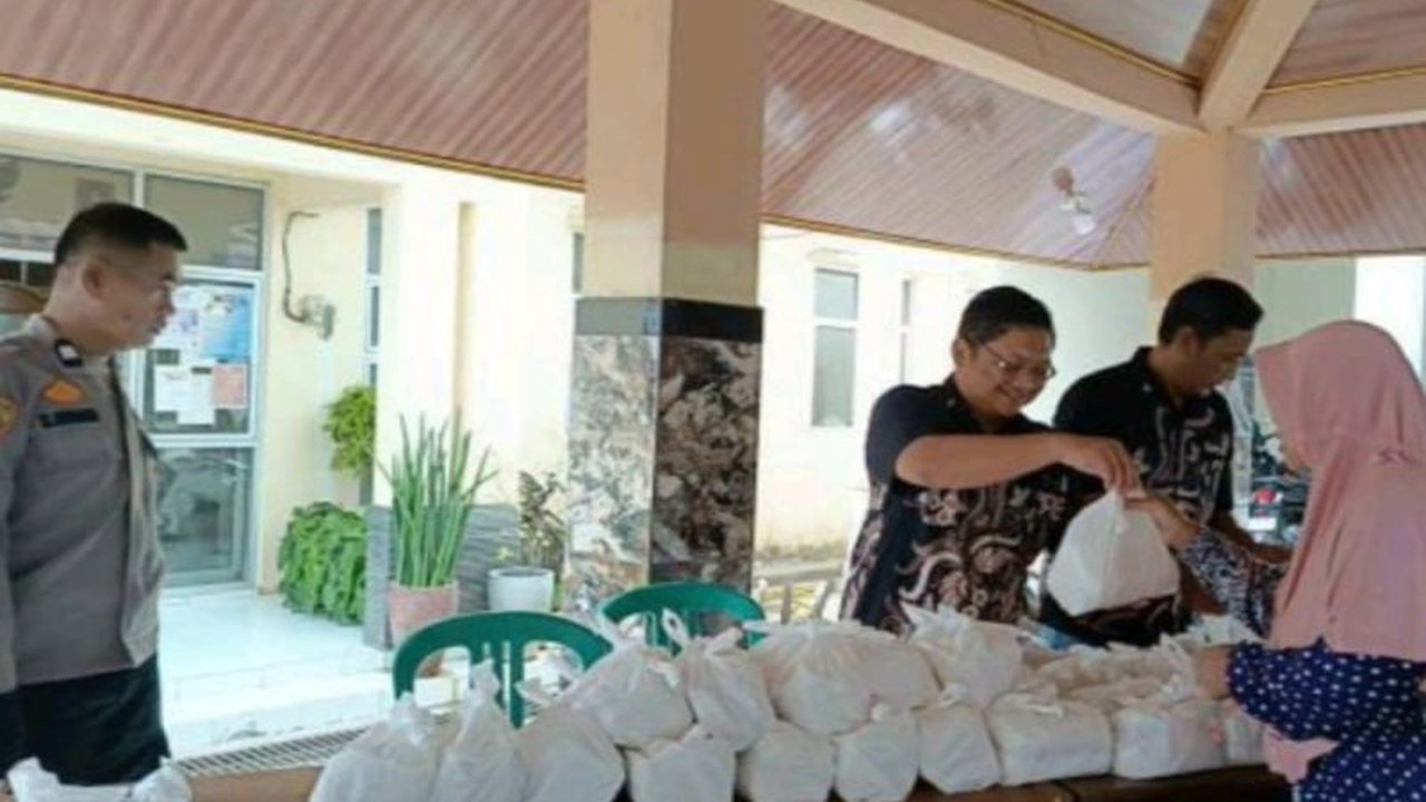 Pabrik Gula Sragi Gelar Gerakan Pangan Murah Jelang Lebaran 2025