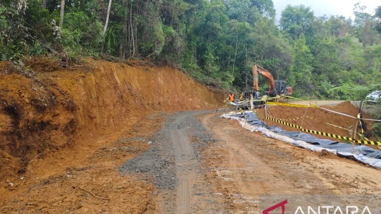 Jalan provinsi di lintasan Nagan Raya-Aceh Tengah yang sempat amblas akibat longsor kini telah kembali normal berkat perbaikan darurat oleh BPJN Aceh.