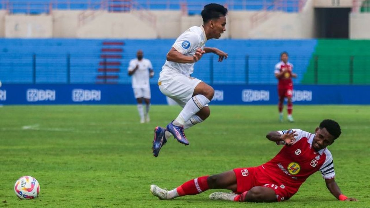 Pelatih Arema FC, Ze Gomes, optimistis timnya akan menang melawan Barito Putera meskipun persiapan pertandingan mepet, karena fokus pada pemulihan kondisi pemain setelah pertandingan sebelumnya.