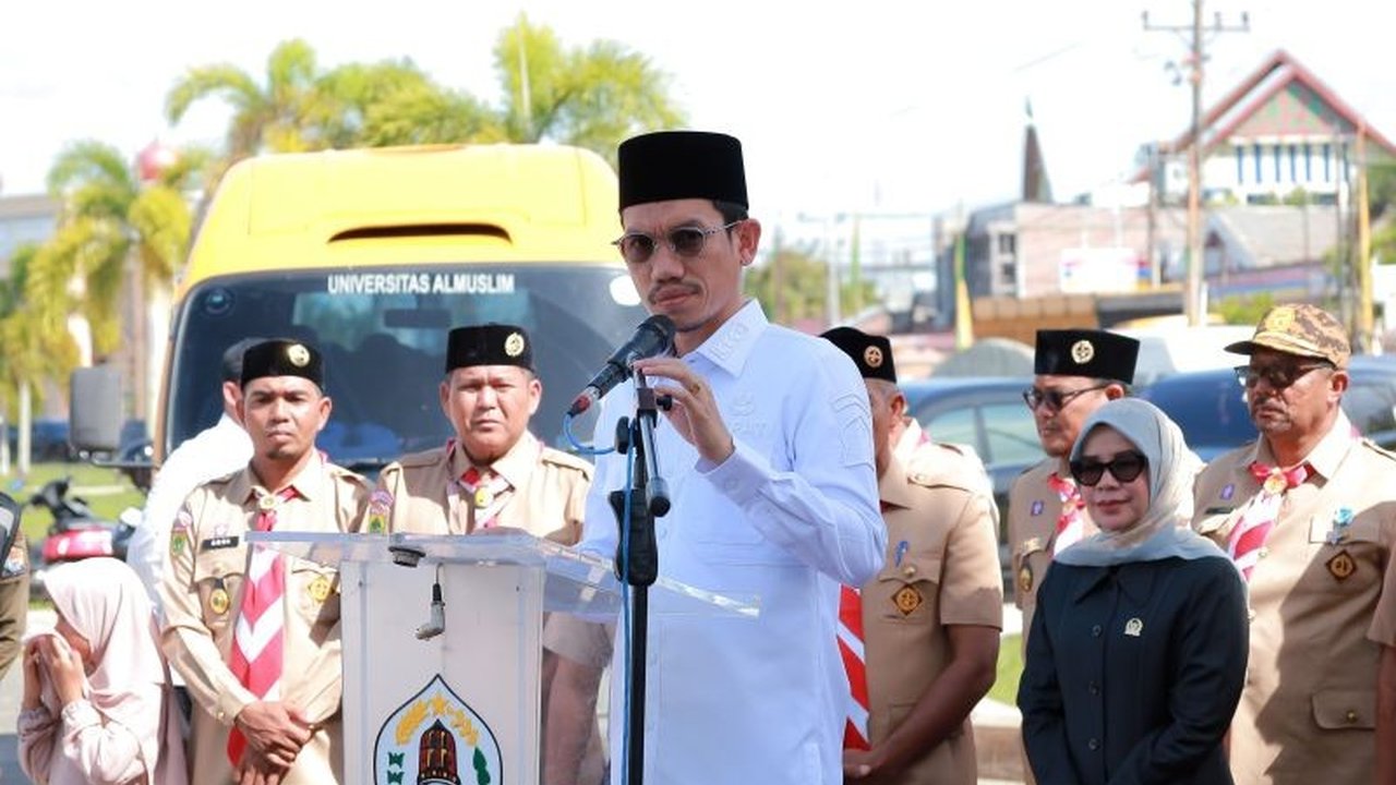 Ratusan peserta pramuka dari berbagai daerah di Aceh memeriahkan Pawai Ta’aruf Musabaqah Tunas Ramadhan ke-XXIV tahun 2025 di Meulaboh, Aceh Barat, sebagai perwujudan persatuan dan nilai-nilai Islami.