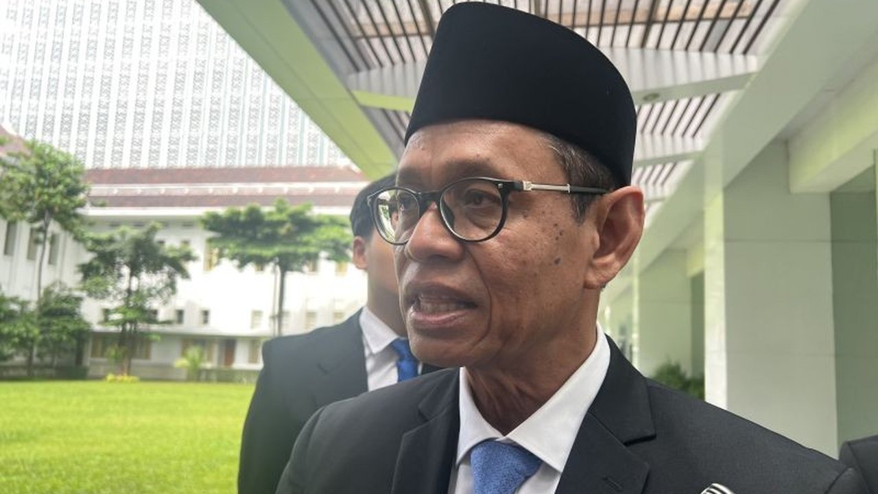 Pemerintah berencana meningkatkan produksi migas dan membangun kilang baru berkapasitas 1 juta barel per hari untuk mengurangi impor dan meningkatkan ketahanan energi nasional.