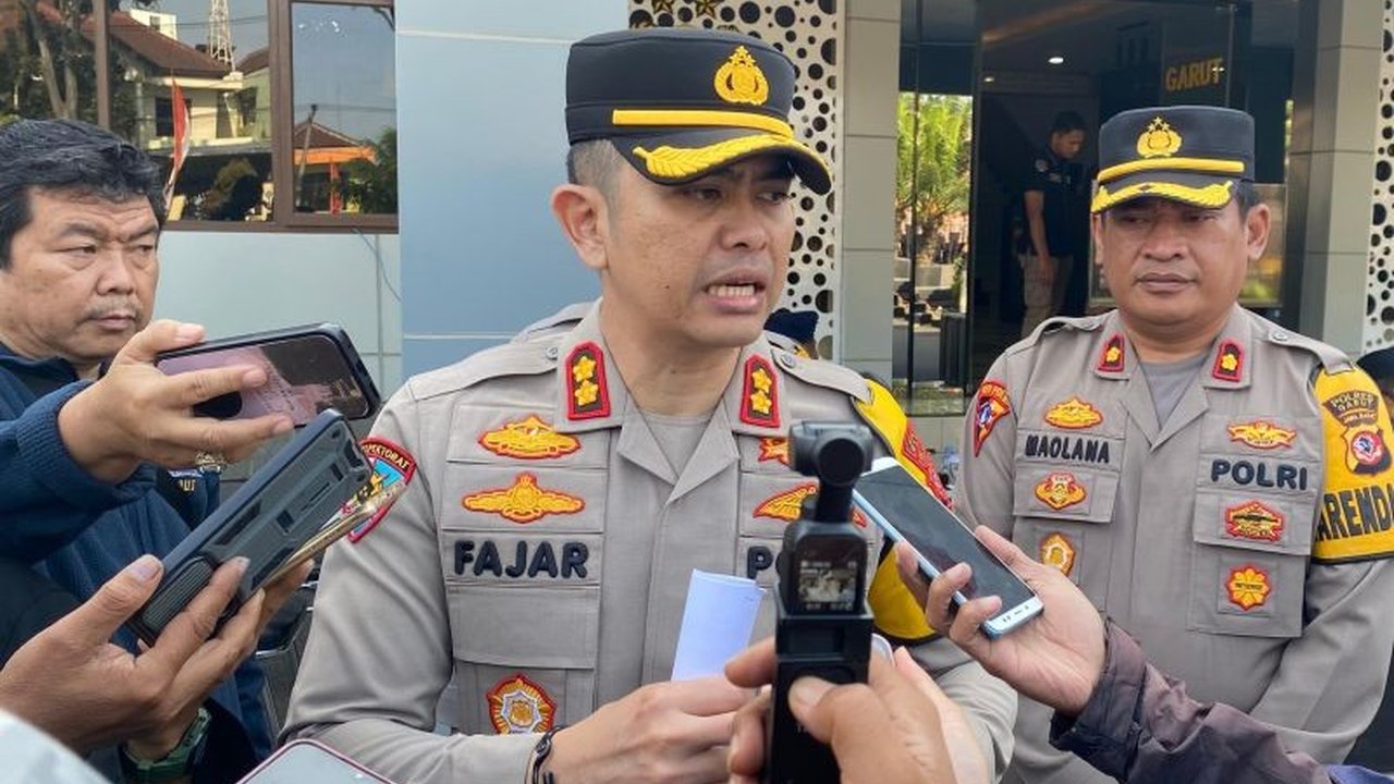 Polres Garut menyediakan layanan mudik gratis bagi 150 warga Garut dengan tiga bus menuju Jawa Tengah, Yogyakarta, dan Pantura untuk meringankan beban biaya transportasi selama Lebaran.