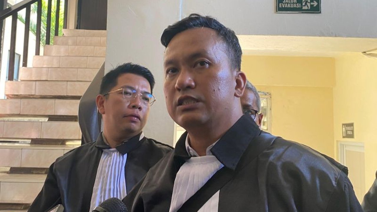 Sidang kasus asusila yang melibatkan anak petinggi Prodia, Arif Nugroho, dan Muhammad Bayu Hartanto digelar tertutup di PN Jaksel, dengan rencana pengajuan eksepsi.