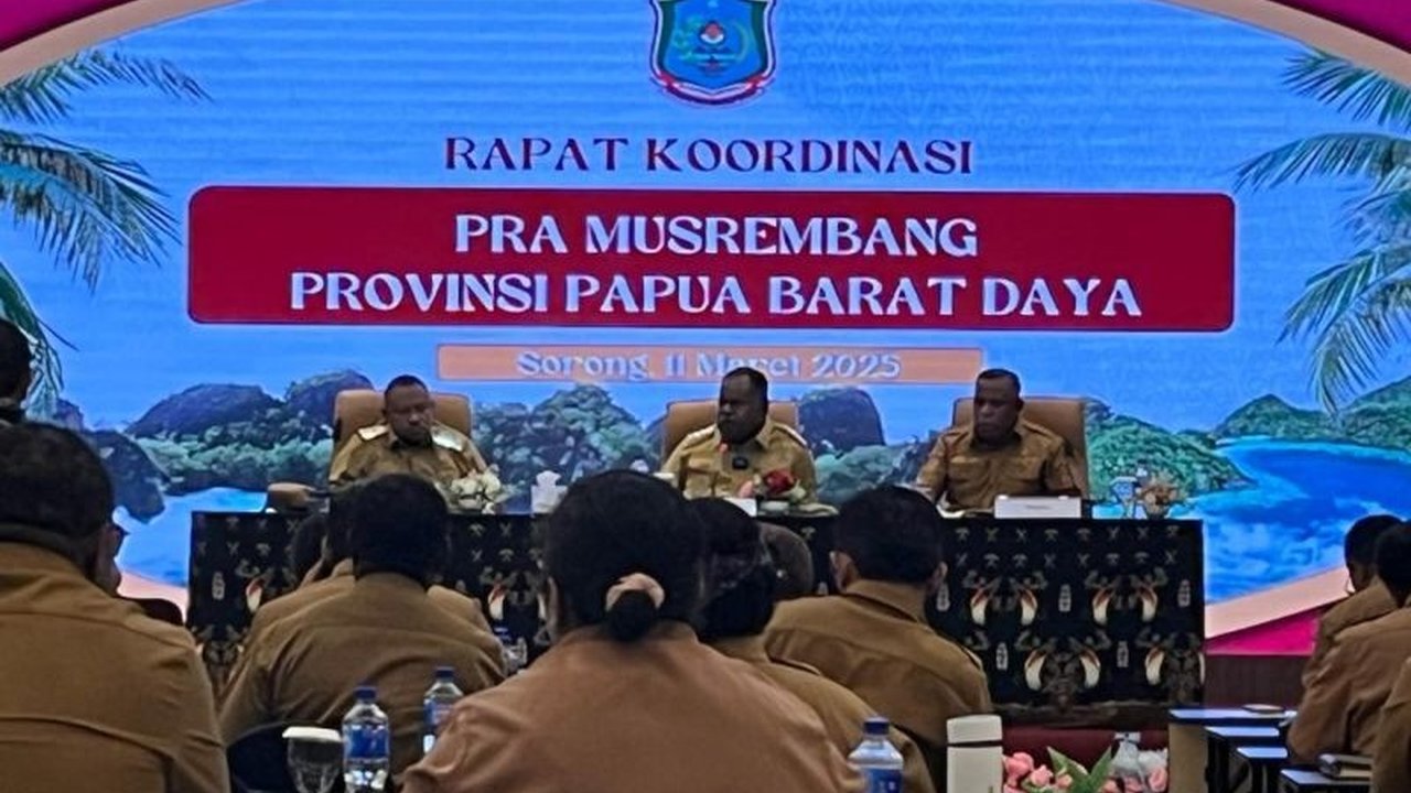Gubernur Papua Barat Daya menetapkan Sorong dan Sorong Selatan sebagai pusat ketahanan pangan untuk mendukung Program Makan Bergizi Gratis (MBG), dengan fokus pada pemberdayaan petani dan peningkatan produksi lokal.
